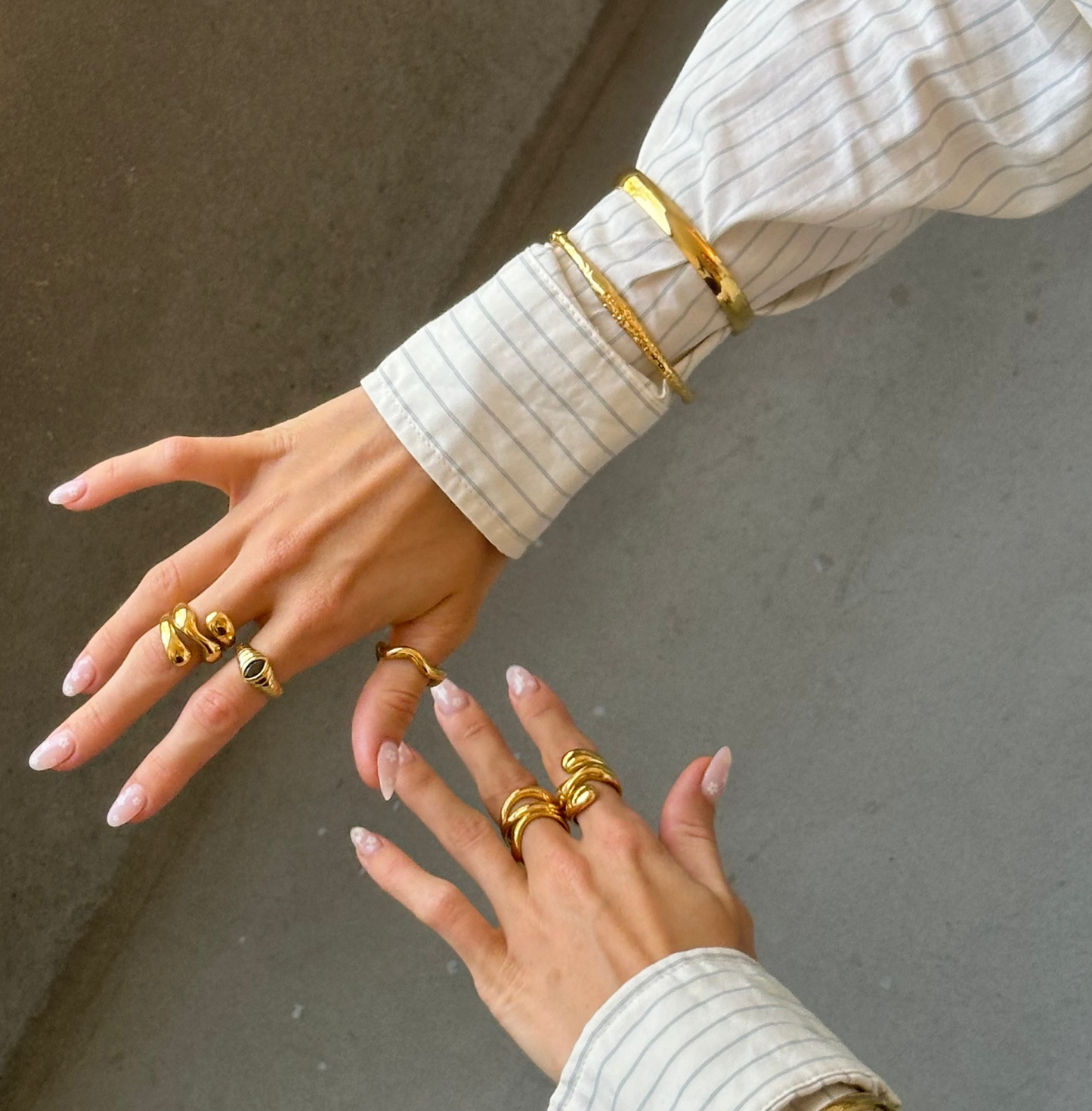 ORGANIC TEXTURED OPEN BANGLE