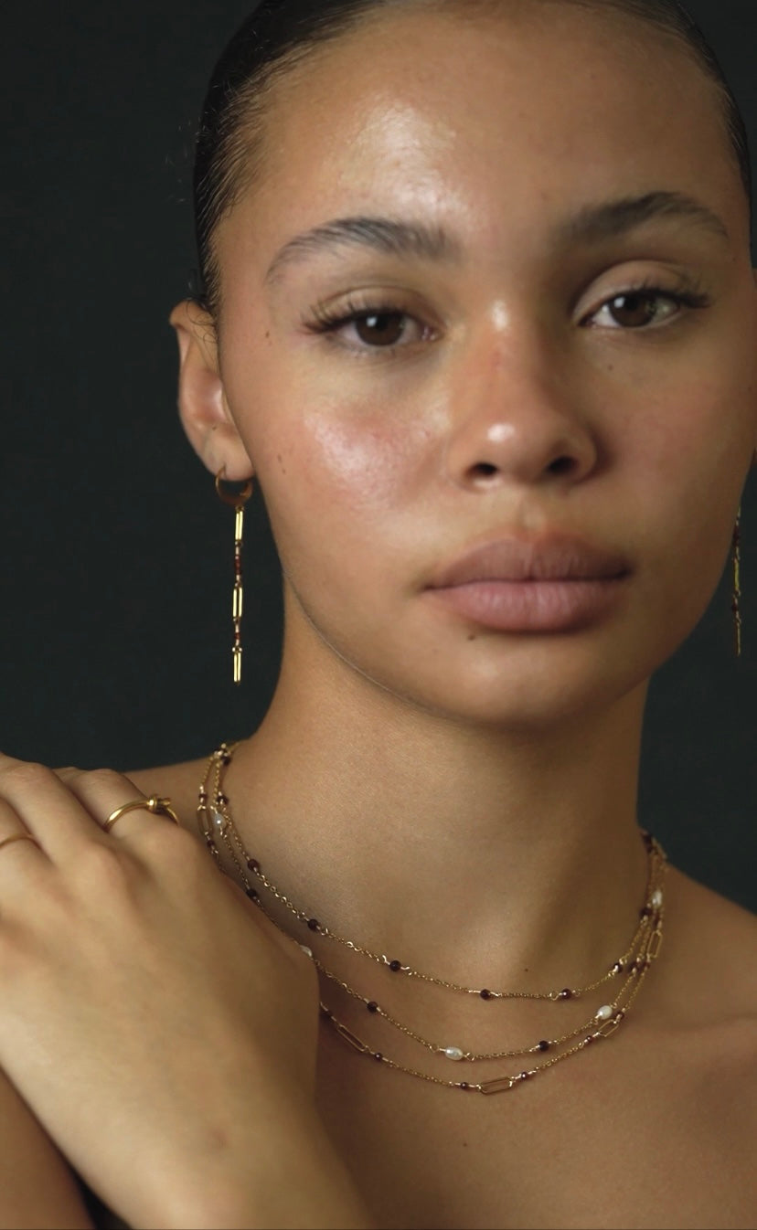 CASSIOPEIA NECKLACE - PEARL & ORANGE GARNET