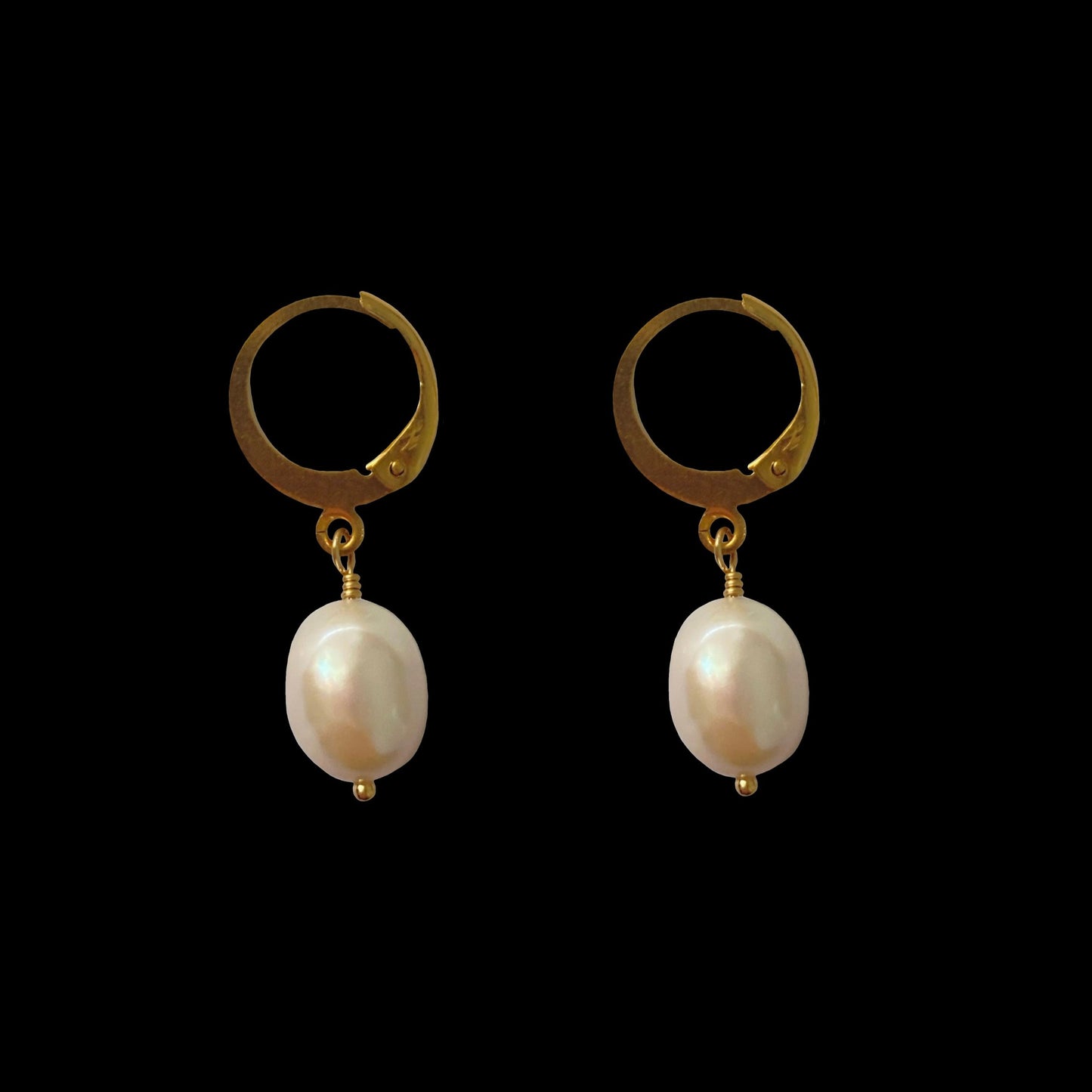 CLASSIC FRESHWATER PEARL EARRINGS - LARGE