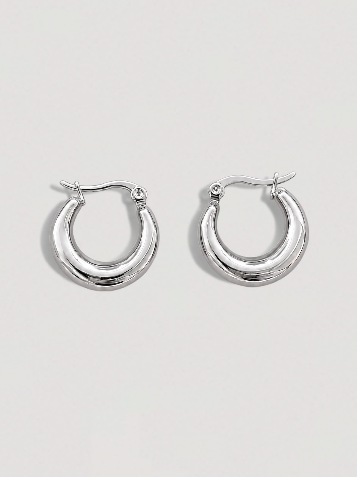 SMALL CHUNKY SILVER HOOP EARRINGS