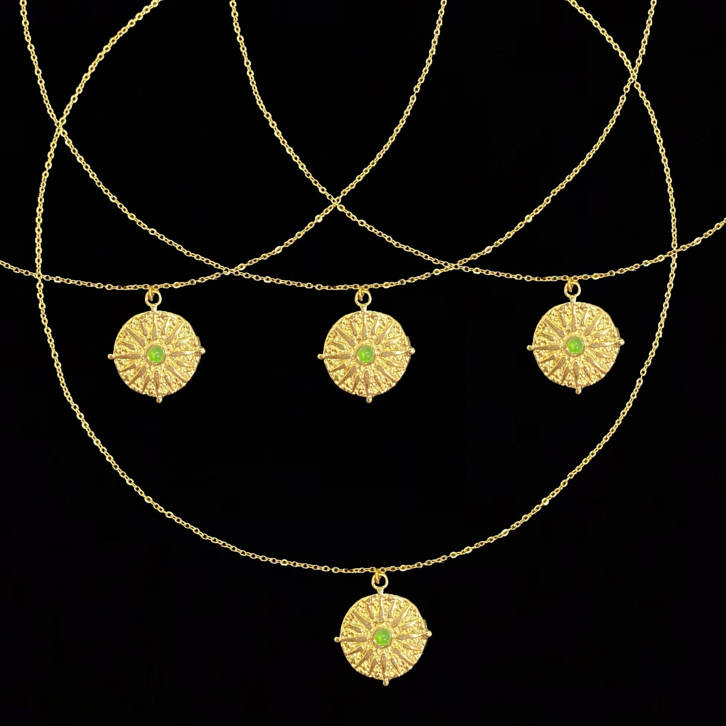 SUN PENDANT NECKLACE - JADE