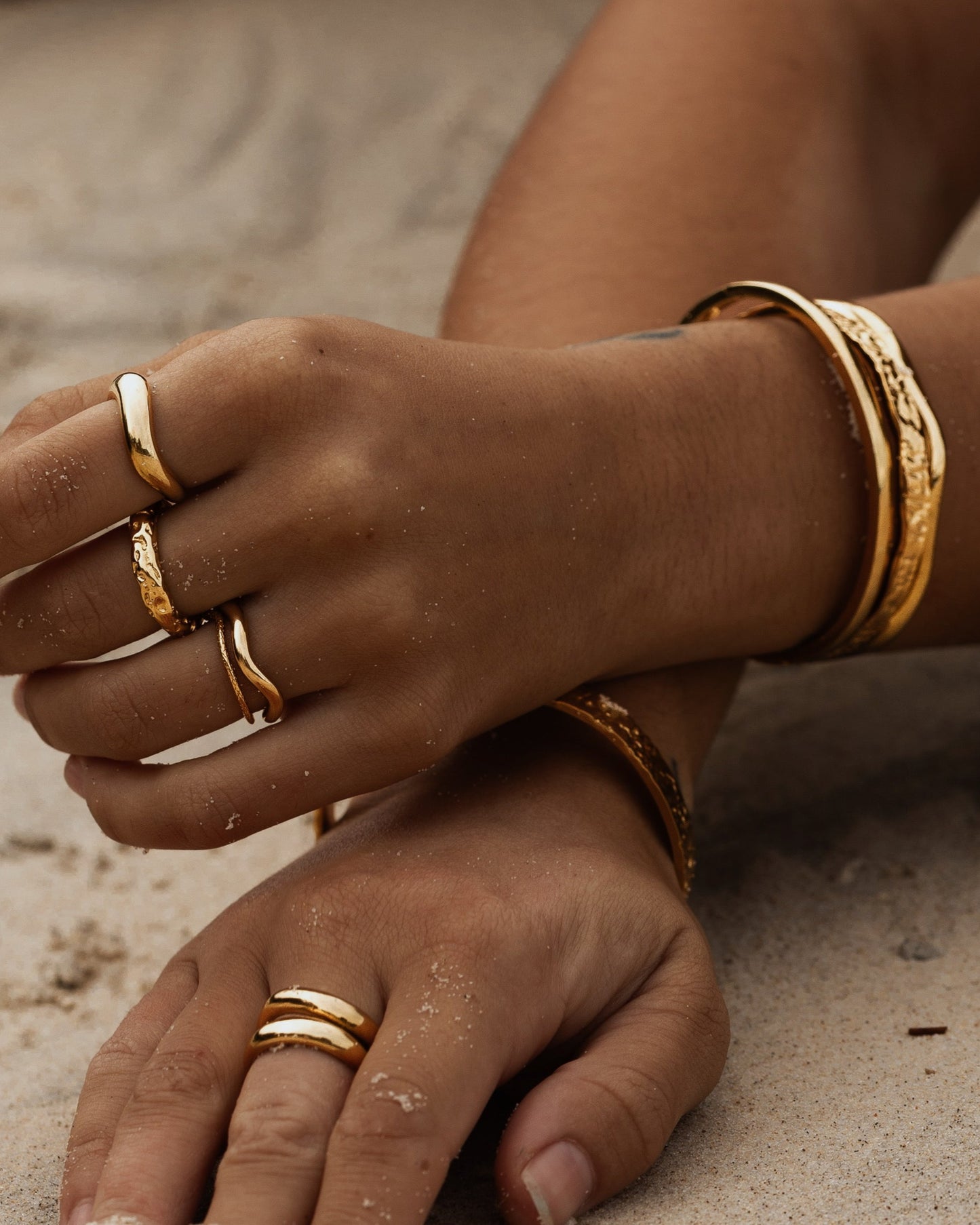 ASYMMETRICAL ORGANIC SHAPE RING