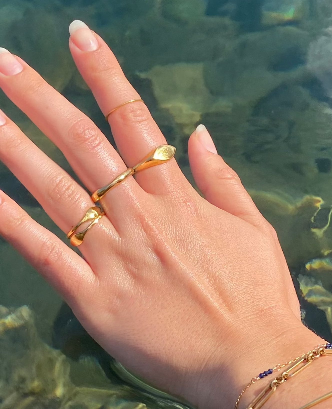 WAVY RING
