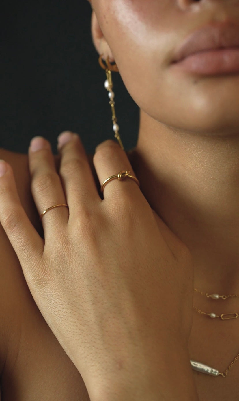 KNOT RING