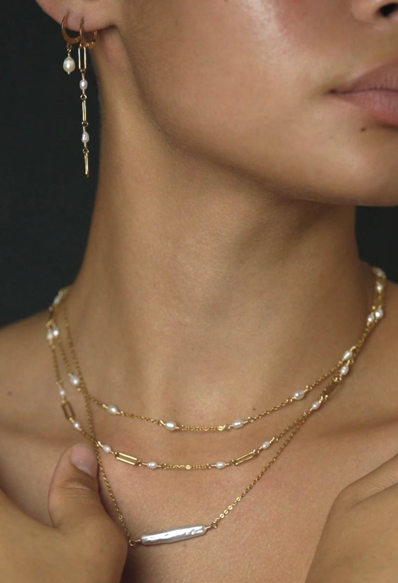 VELA EARRINGS - FRESH WATER PEARLS