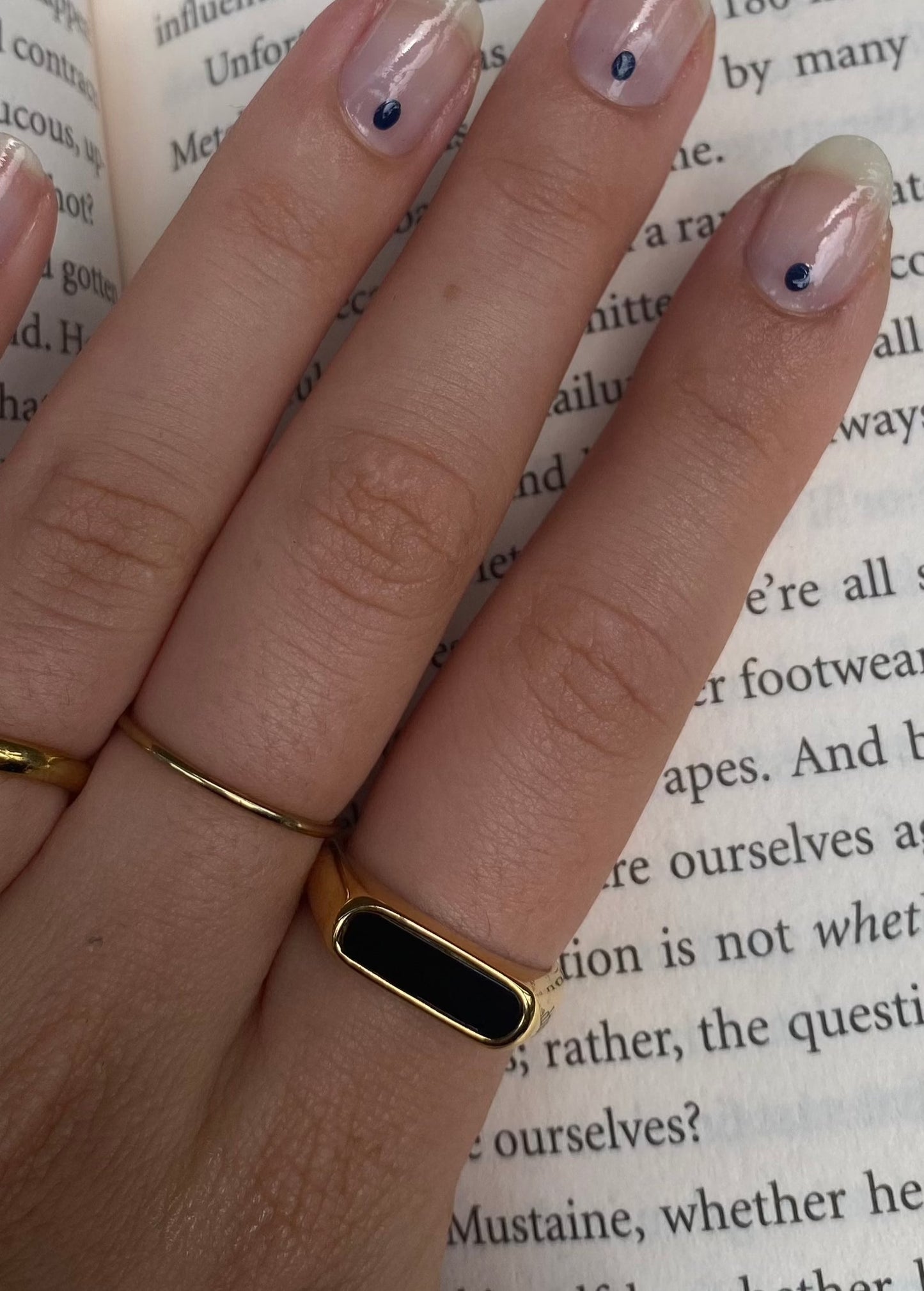 CLASSIC BLACK RING