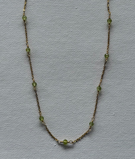 IZA NECKLACE - PERIDOT