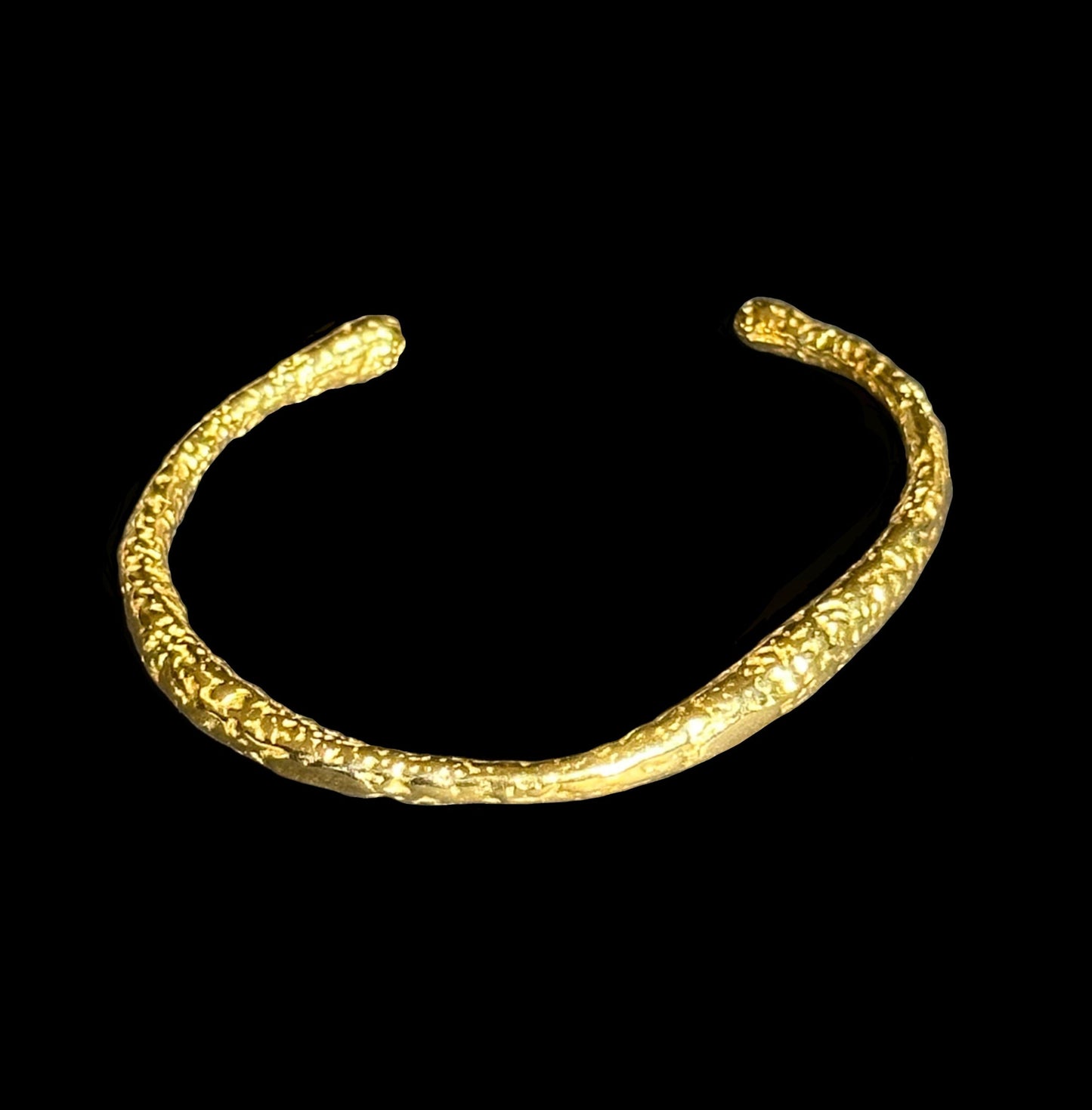 ORGANIC TEXTURED OPEN BANGLE