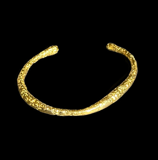 ORGANIC TEXTURED OPEN BANGLE