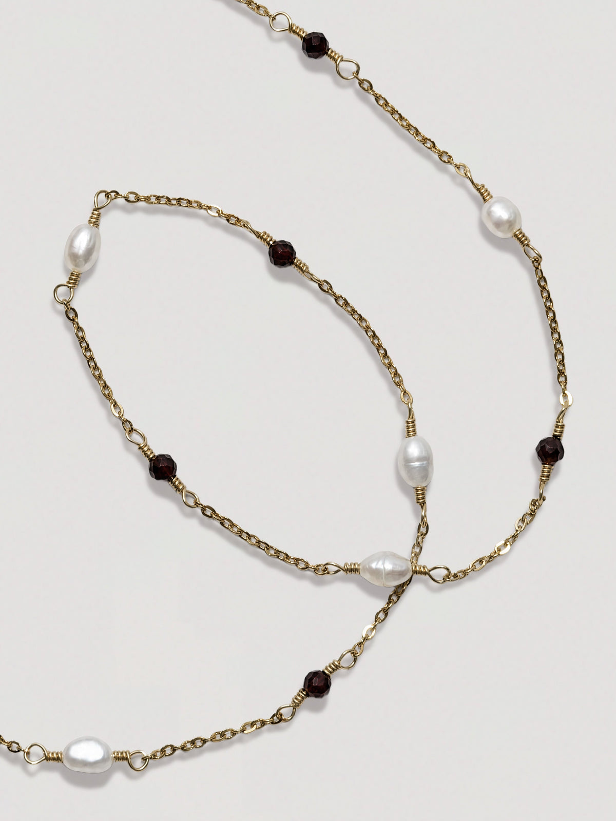 CASSIOPEIA NECKLACE - PEARL & ORANGE GARNET