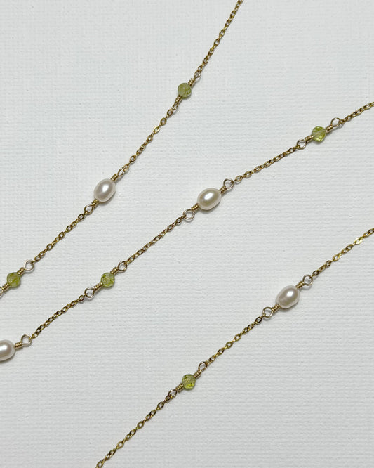 CASSIOPEIA NECKLACE -  PEARL & PERIDOT