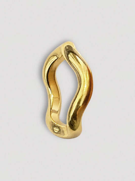 CHUNKY WAVY RING