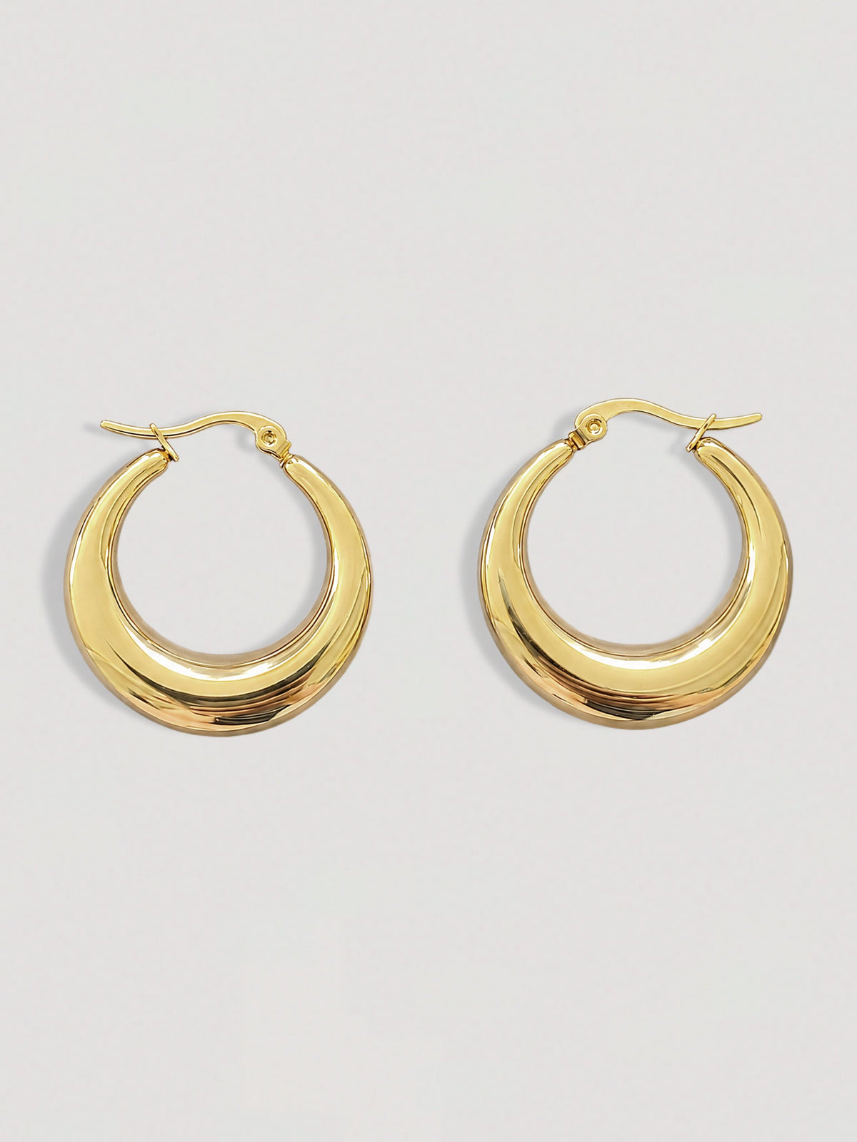 STATEMENT GOLD HOOP EARRINGS