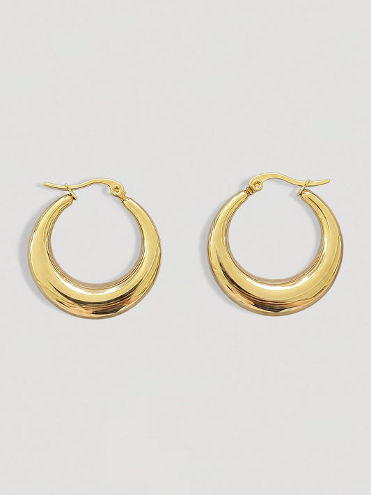 STATEMENT GOLD HOOP EARRINGS