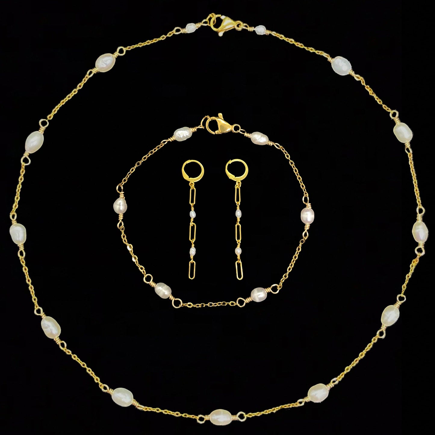 IZA SET - FRESHWATER PEARL - NECKLACE, EARRINGS, BRACELET