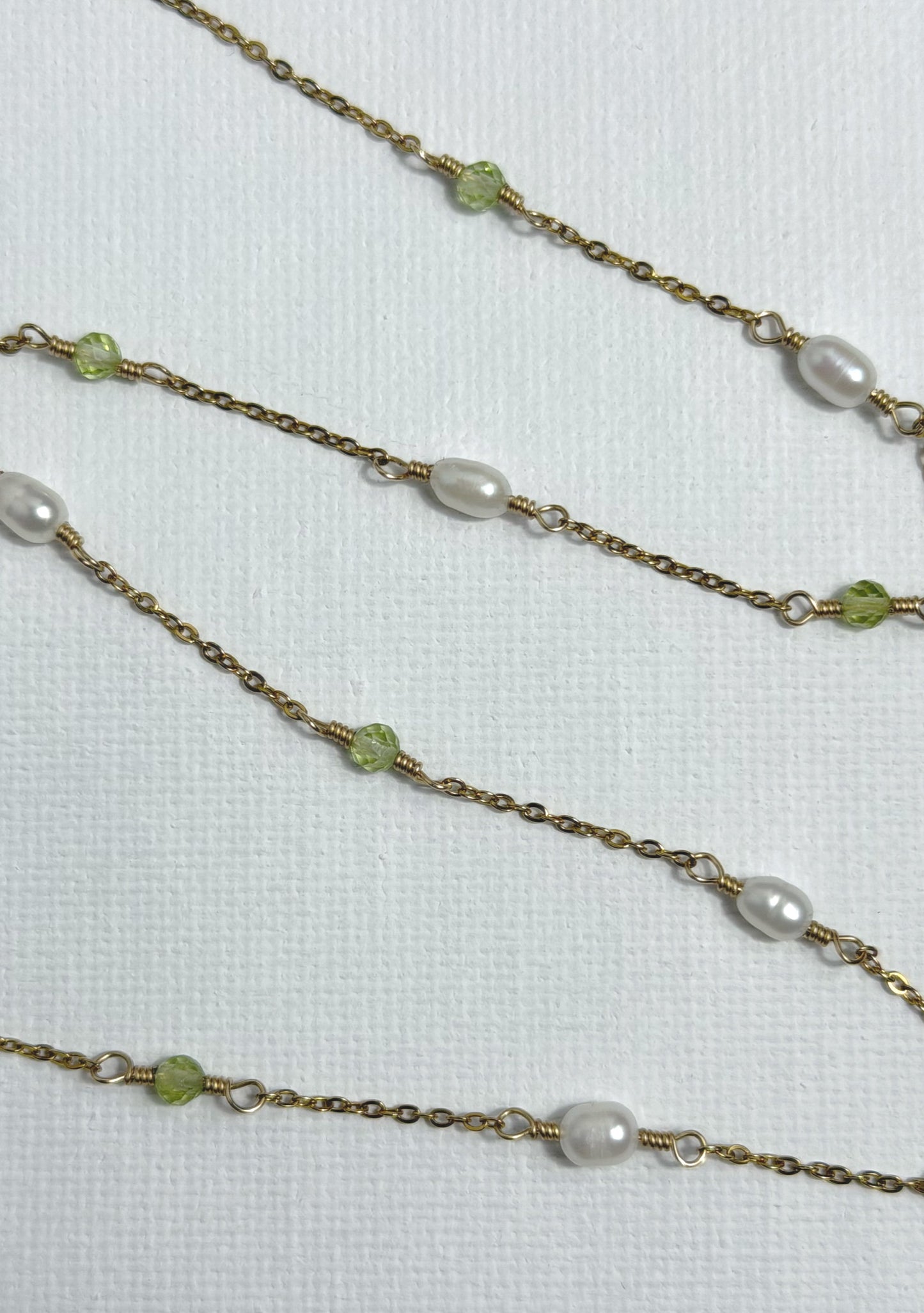 CASSIOPEIA NECKLACE -  PEARL & PERIDOT